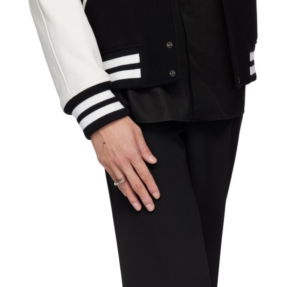 New authentic Valentino Garavani VLogo Ring silver​​​ - Picture 2 of 4